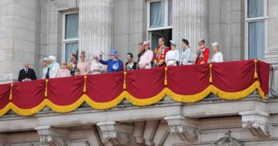 принц Гарри - королева Елизавета II (Ii) - принц Уильям - королева Елизавета - 12 замков и дворцов королевы Елизаветы II. Где живут члены королевской британской семьи - focus.ua - Украина - Англия