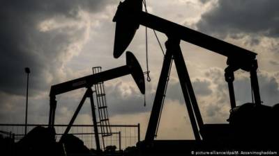Цены не нефть резко снизились на фоне новой вспышки COVID-19 - enovosty.com