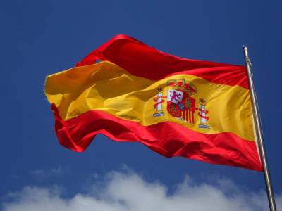 Власти Испании открыли границы для привитых от COVID-19 туристов - news.vse42.ru - Испания
