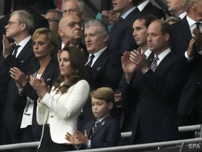 принц Уильям - Кейт Миддлтон - принц Джордж - "Эта печаль олицетворяет всю Англию". Реакция принца Джорджа на финал Евро 2020 стала мемом - gordonua.com - Англия - Britain - Ukraine
