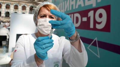 Виктор Ларичев - Вирусолог дал рекомендации по вакцинации при наличии антител - iz.ru - Израиль
