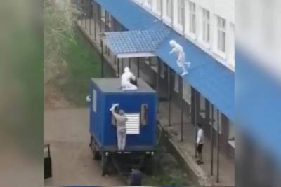 В Башкирии пациент COVID-госпиталя пытался сбежать через окно - ufacitynews.ru - Уфа - республика Башкирия - Нефтекамск