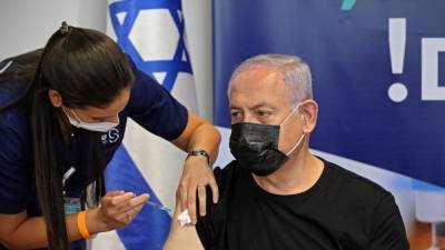 Нафтали Беннетт - Всем жителям Израиля старше 12 лет предложат 3-ю дозу вакцины - svoboda.org - Израиль