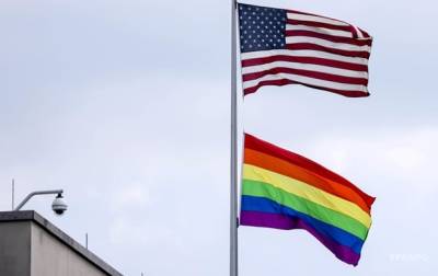 В США учительница призвала присягнуть флагу ЛГБТ - korrespondent.net - Украина - Сша - штат Калифорния