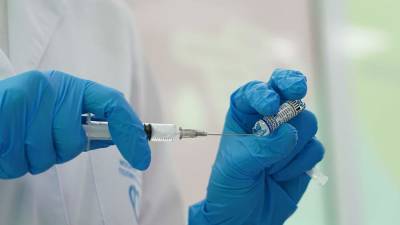 Антон Барчук - Эпидемиолог рассказал об эффективности вакцин от штамма «Дельта» - iz.ru - Санкт-Петербург - Израиль