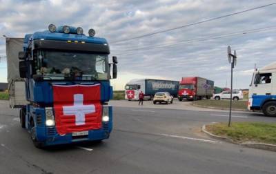 Швейцария отправила на Донбасс 140 грузовиков гумпомощи - korrespondent.net - Украина - Швейцария - Луганская обл. - Донецкая обл.