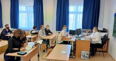 Из-за коронавируса на Ямале закрыты более 100 классов - znak.com - Ноябрьск