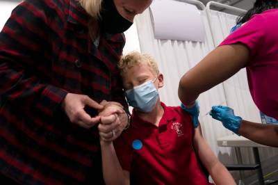 Федор Лапий - В Украине собираются разрешить прививки вакциной Pfizer детям от 12 лет - sharij.net - Украина