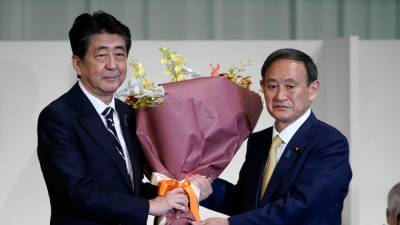 Есихидэ Суг - Премьер-министр Японии неожиданно подает в отставку - anna-news.info - Япония