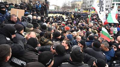 В столице Болгарии противники COVID-сертификатов устроили митинг - iz.ru - Израиль - Болгария - София - Covid-19