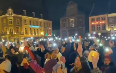 В Нидерландах прошли акции протеста против карантинных ограничений - korrespondent.net - Украина - Голландия - Юар