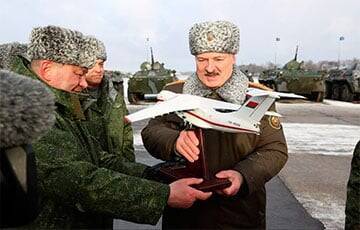Военные в аэропорту потроллили больного Лукашенко - charter97.org - Белоруссия - Казахстан - Минск