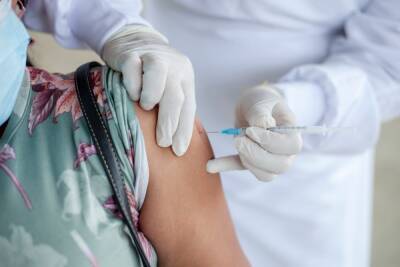 Николай Крючков - Иммунолог оценил эффективность вакцинации против «омикрона» - abnews.ru - Бостон - Covid-19