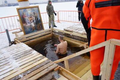 Как купаться на Крещение без вреда для здоровья - spb.mk.ru - Санкт-Петербург