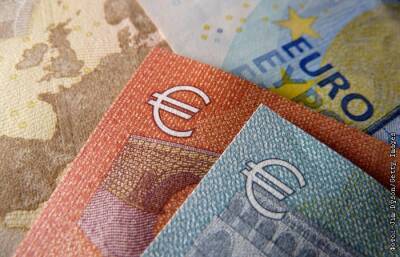 Фондовые индексы Европы уверенно выросли в понедельник - interfax.ru - Москва - Китай - Испания