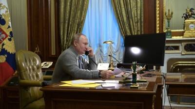 Владимир Путин - Николас Мадуро - Путин обсудил с президентом Венесуэлы борьбу с COVID и поставки вакцин - 5-tv.ru - Россия - Венесуэла