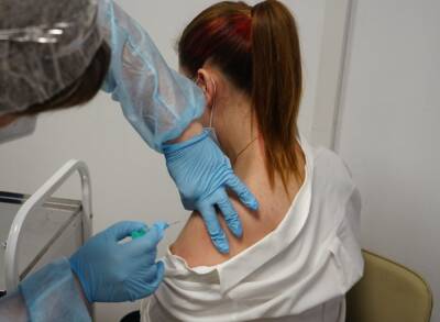 ФМБА подало заявку на регистрацию новой вакцины от COVID-19 в РФ - abnews.ru - Россия - Covid-19