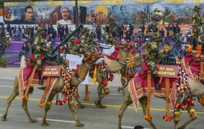 Нарендрой Моди - С ракетами и верблюдами: Индия показала мощь на военном параде - eadaily.com - Индия