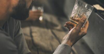 Илза Винькеле - План по борьбе с алкоголизмом: будет ограничена реклама спиртного, а на лечение зависимых денег нет - rus.delfi.lv - Латвия