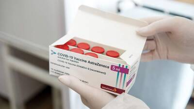 Дмитрий Медведев - Россия получила заявки на одобрение двух иностранных вакцин от COVID-19 - iz.ru - Россия - Израиль - Covid-19