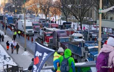 В Канаде дальнобойщики протестовали против COVID-ограничений - korrespondent.net - Украина - Сша - Канада - Оттава - Брюссель