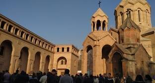 Прихожане Армянской апостольской церкви рассказали о семейных традициях на Богоявление - kavkaz-uzel.eu - Армения - Ереван