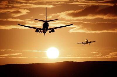 80 процентов пассажиров самолета заразились штаммом Омикрон во время полета и мира - cursorinfo.co.il - Италия - Индия - Израиль