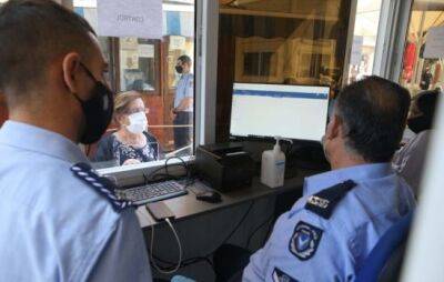 Пандемийные штрафы взимают в аэропортах и на КПП - vkcyprus.com - Кипр