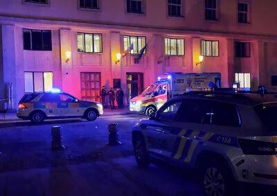 Полиция назвала мотив самоубийства перед зданием Минздрава в Праге - vinegret.cz - Прага - Чехия