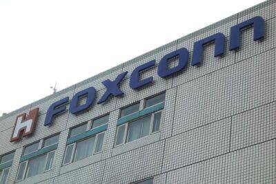 Foxconn заплатит работникам по $1 400 за прекращение протестов и увольнение из «iPhone City» в Чжэнчжоу - itc.ua - Украина - Китай - New York