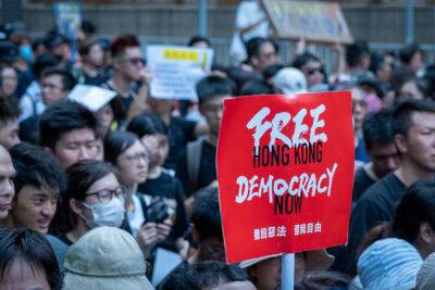 Си Цзиньпин - Демонстранты в Китае требуют прекращения локдаунов и отставки Си Цзиньпина - news.israelinfo.co.il - Китай - Израиль - Шанхай - Пекин - Wuhan