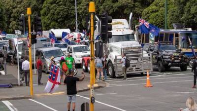 Протесты в Новой Зеландии: полиция задержала колонну демонстрантов у парламента - unn.com.ua - Украина - Канада - Киев - Новая Зеландия