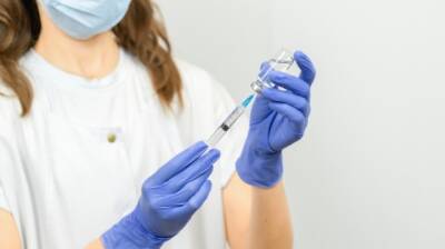 Медики рассказали, когда бустерная прививка от коронавируса теряет эффективность - enovosty.com - Сша