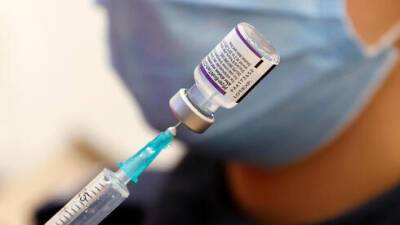В Израиле объяснили: вакцина против "Омикрона" будет нужна и после пятой волны - vesty.co.il - Сша - Израиль