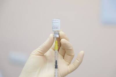 В Узбекистане стали распространяться слухи, что за вакцинацию от коронавируса будут выдавать 750 тысяч сумов - podrobno.uz - Узбекистан - Ташкент