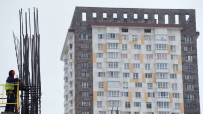 Марат Хуснуллин - Побочный эффект: почему в правительстве назвали рост ставки ЦБ угрозой для жилищного строительства - russian.rt.com - Россия
