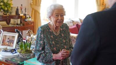 Елизавета II (Ii) - принц Чарльз - королева Виктория - Елизавета II призналась в проблемах со здоровьем - iz.ru - Лондон - Израиль - Таиланд - Covid-19