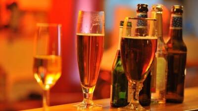 Алкоголь и здоровье: ТОП-8 мифов о «горячительных» напитках - 5-tv.ru - Минздрав