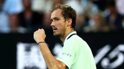 Даниил Медведев - Медведев проиграл финал Australian Open, но сохранил шансы стать первой ракеткой мира - nakanune.ru - Австралия - Мельбурн