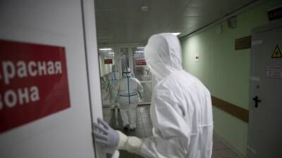 В Калининградской области выявили 2008 случаев коронавируса за сутки - russian.rt.com - Калининградская обл.