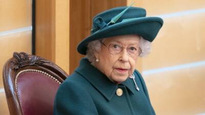 королева Елизавета II (Ii) - принц Уильям - принц Филипп - Кейт Миддлтон - Елизавета II призвала принца Уильяма и Кейт Миддлтон принять ее полномочия - 5-tv.ru - Англия