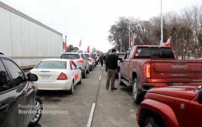 В Канаде "Конвой свободы" заблокировал мост в США - korrespondent.net - Украина - Сша - Канада