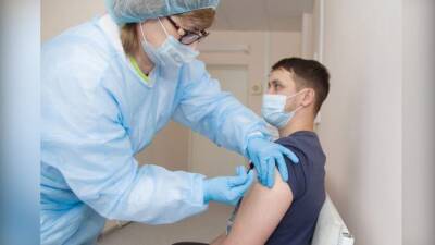 После вакцинации в Удмуртии коронавирусом заразились более 2,6 тыс. человек - gorodglazov.com - республика Удмуртия