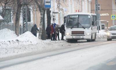 Жители Петрозаводска попросили ограничить наполняемость маршруток в городе - gubdaily.ru - Петрозаводск - республика Карелия - Covid-19