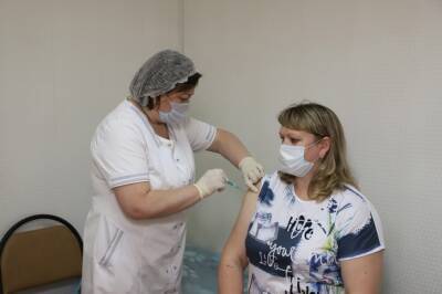 В Удмуртии для вакцинации от коронавируса теперь достаточно одного компонента - gorodglazov.com - Россия - республика Удмуртия