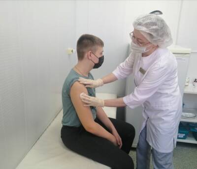 В Астраханской области продолжают вакцинировать от ковида подростков - astrakhanfm.ru - Астрахань - Астраханская обл.