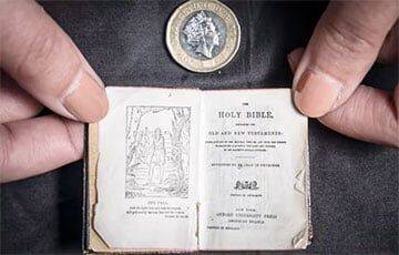 В Великобритании нашли Библию размером с монету - charter97.org - Белоруссия - Англия