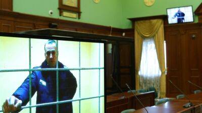 Алексей Навальный - Навальный связал смерть судьи с её сожалениями о его отправке в колонию - svoboda.org - Россия - Москва - Украина