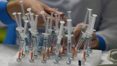 Владимир Путин - Испания одобрила четвёртую дозу вакцины от коронавируса для всех - ru.euronews.com - Россия - Франция - Украина - Испания - Евросоюз