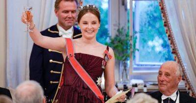 Будущая королева Норвегии официально отпраздновала совершеннолетие - focus.ua - Украина - Сша - Норвегия - Швеция - Дания
